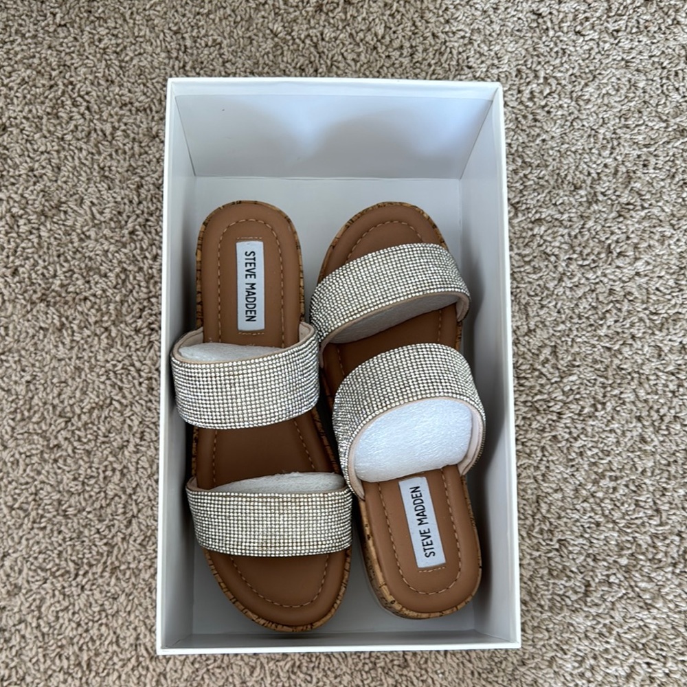 Steve Madden Women's Defuse Espadrille Wedge Sandal